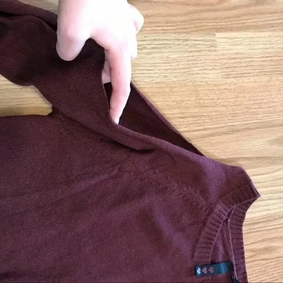 Three Pink Hearts Women's Garnet Cold Shoulder Sweater Zippers Tunic Junior’s L - Picture 4 of 10